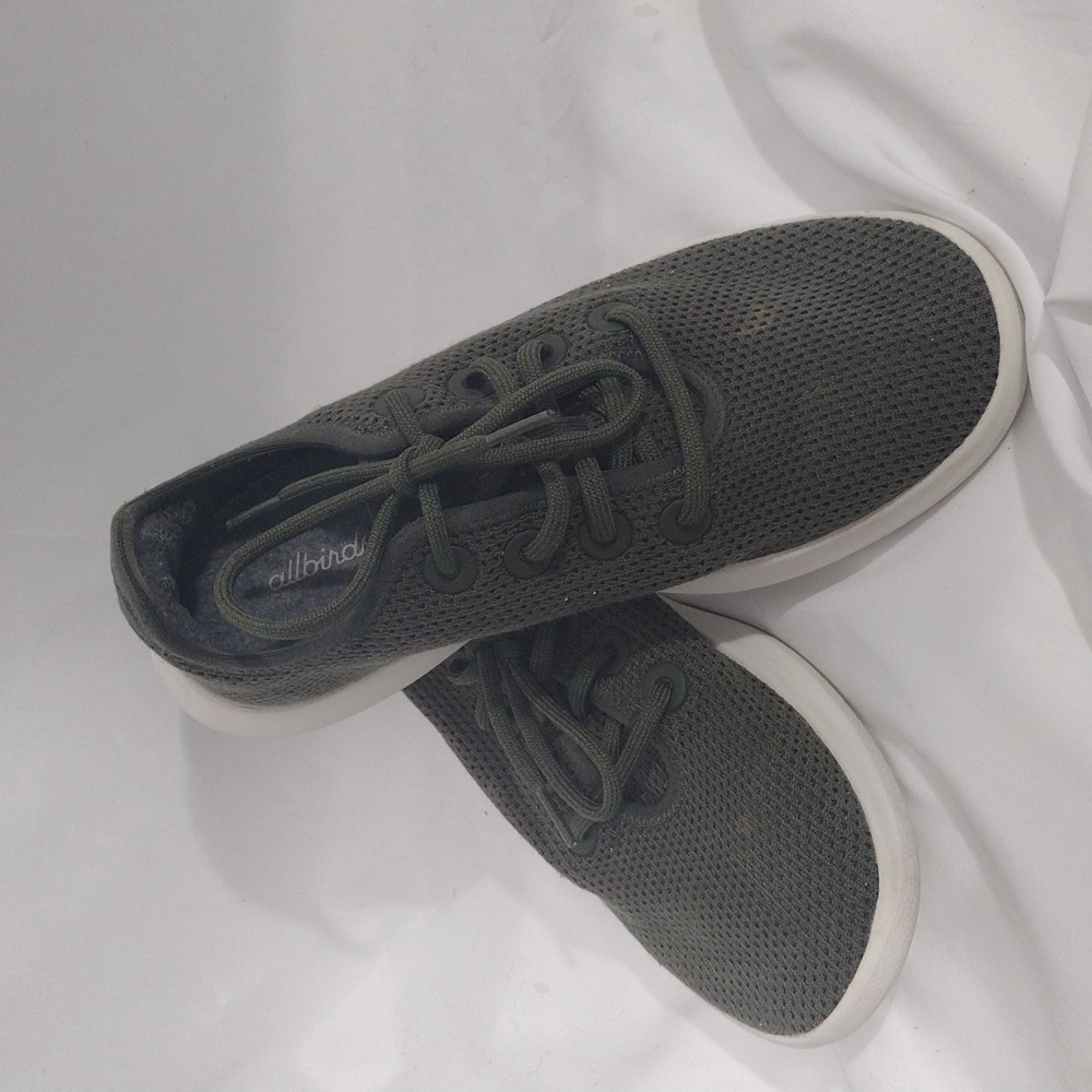 AllBirds Original Wool Lace-Up Runners Men's Size 9 Sage/Moss Green